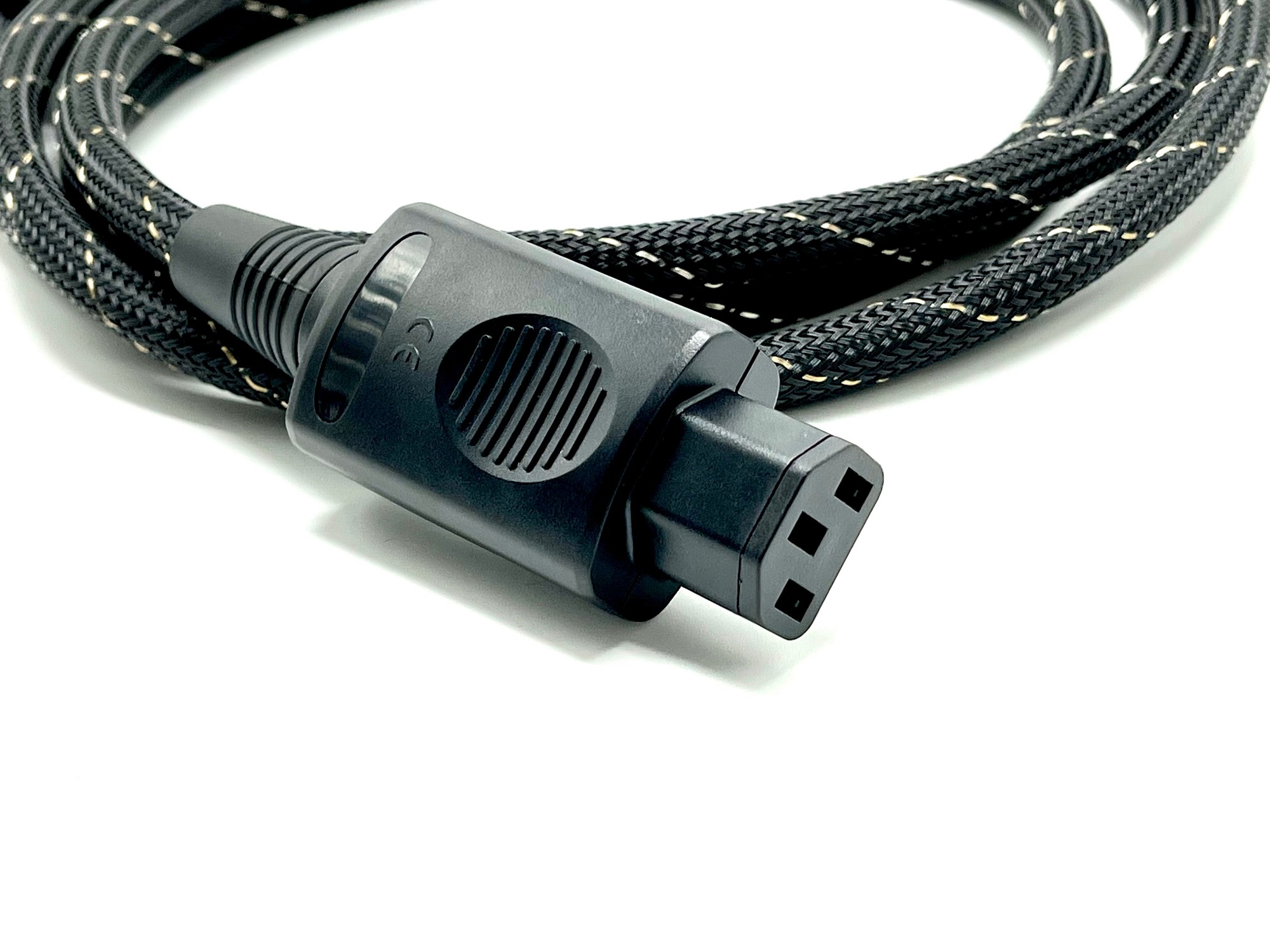 Кабель питания Mudra Akustik Power Cable Standard (SCH13-10), 1м.