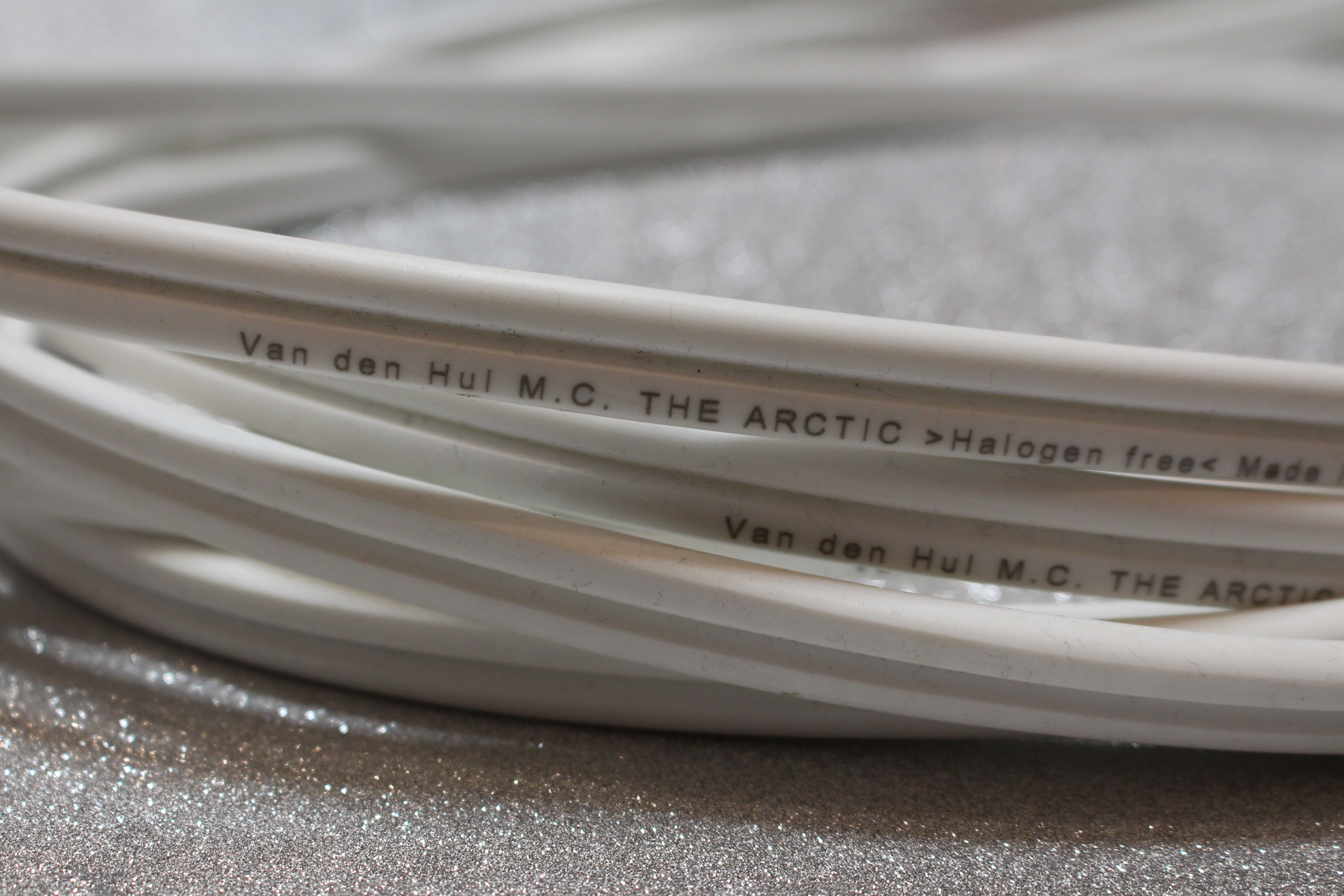 Акустический кабель Van Den Hul The Arctic, в нарезку