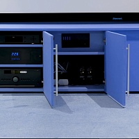 Кинозал в мансарде фотография - 21